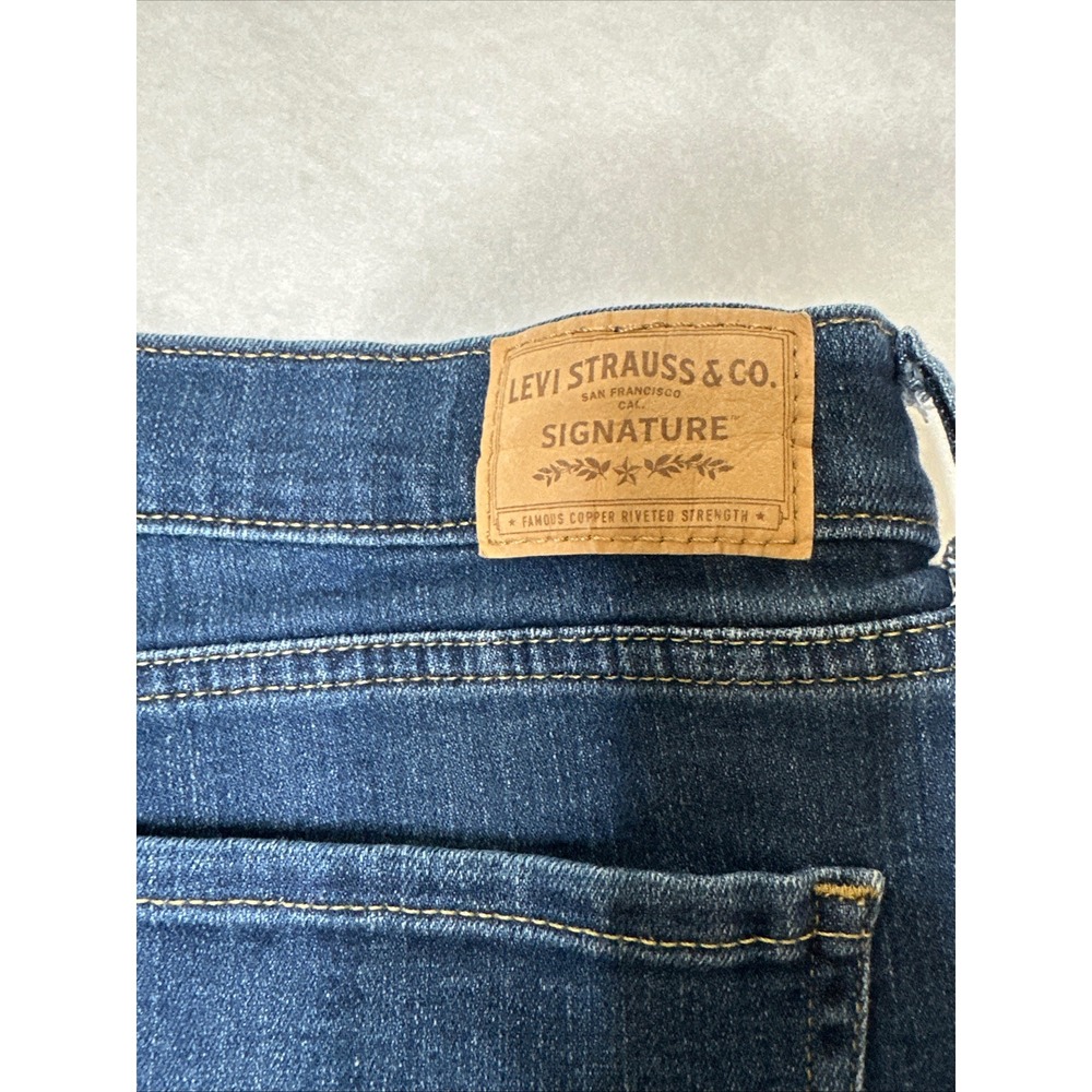 Levi Strauss Signature Straight Jeans Womens 12S Blue Mid Rise Stretch Good - Picture 5 of 9